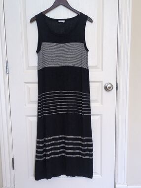 Vince Navy Linen T-shirt Dress with White Stripe Panels